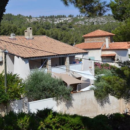 קארי-לה-רואה Les Chambres D'Hotes Du Grand Mornas מראה חיצוני תמונה
