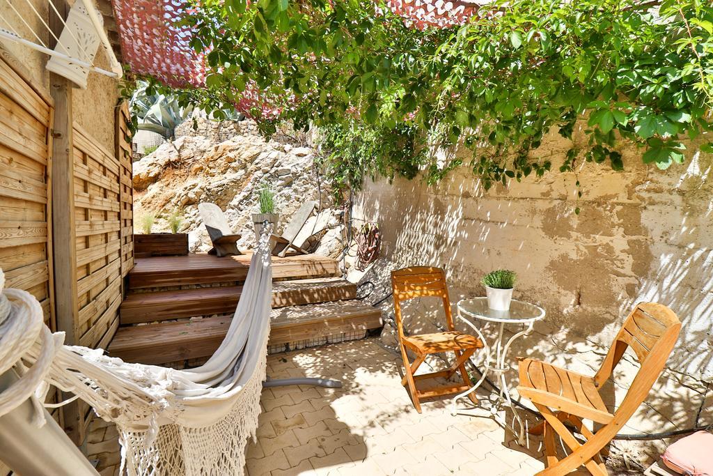 קארי-לה-רואה Les Chambres D'Hotes Du Grand Mornas מראה חיצוני תמונה